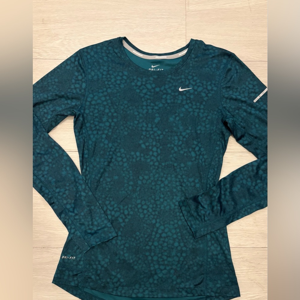 Nike Dri-FIT Blue Patterned Shirt